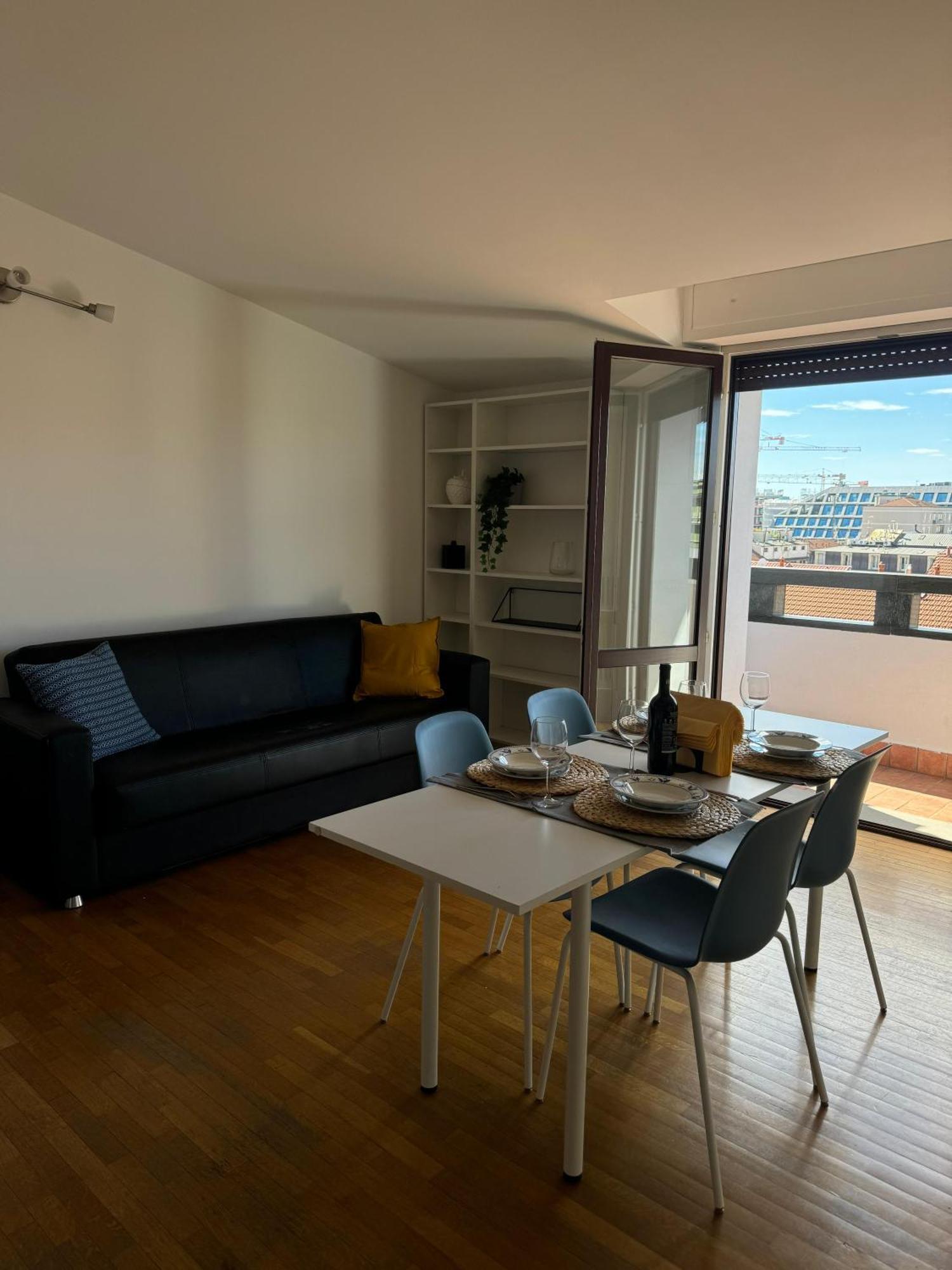 Appartamento Isola- Attico Con Balcone Milão Exterior foto